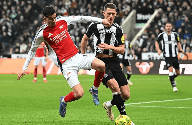 Newcastlen nousu ja Arsenalin dilemma