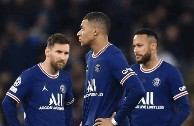 Paris Saint-Germain katkaisee supertähtien kahleet ja palaa Mestarien liigan välieriin
