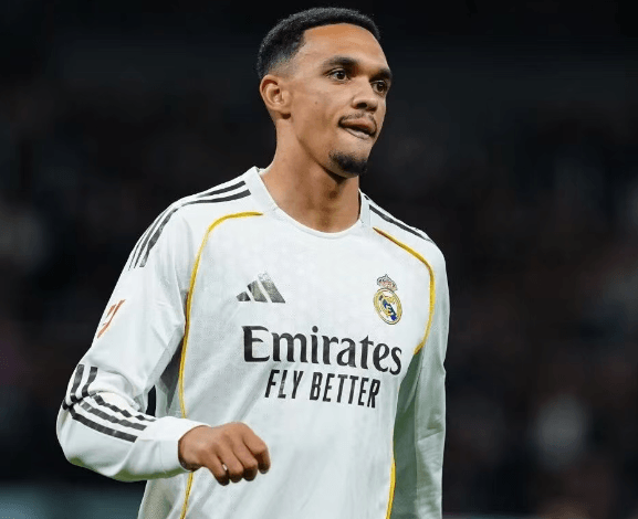 Liverpoolin avainpelaajasta Real Madridin vaihtopenkin kuluttajaksi: Alexander-Arnoldin huolestuttava tilanne
